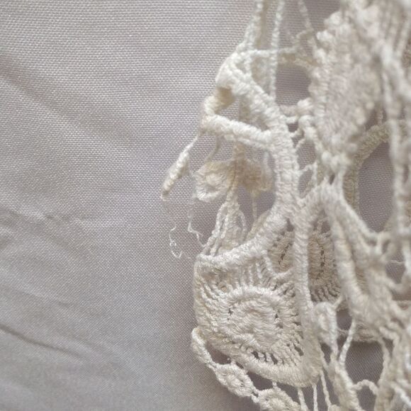 Design Works crochet cover up - Picture 3 of 4